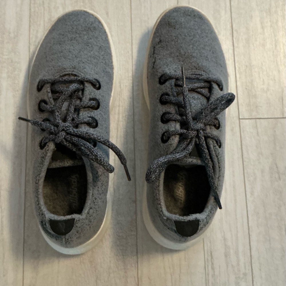Women’s ALLBIRDS Shoes Size 8